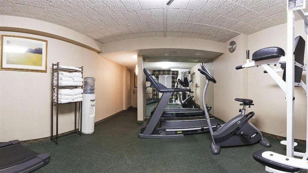 Days Hotel By Wyndham North Bergen Bagian luar foto